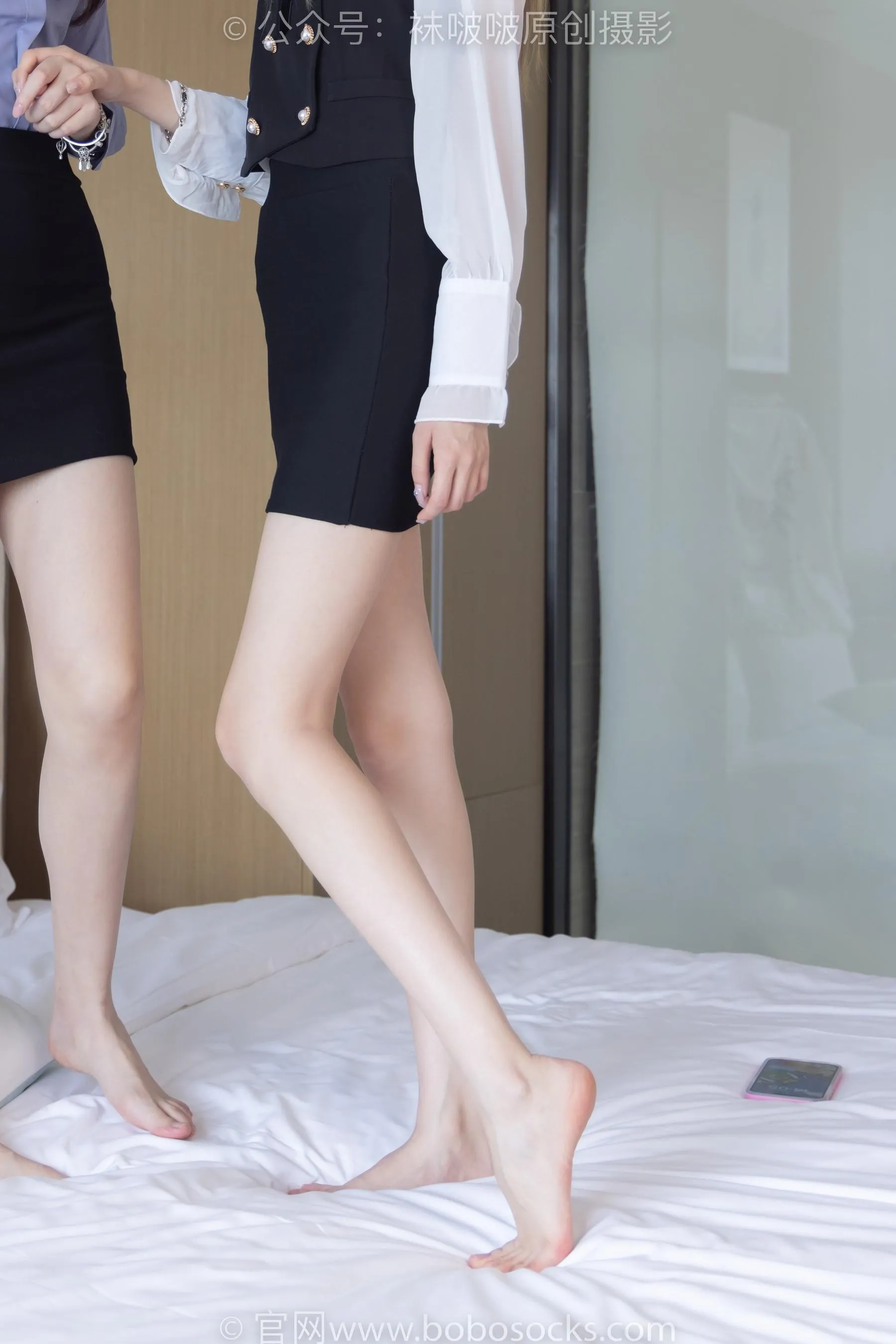 [BoBoSocks袜啵啵]NO.224 小甜豆稚予-高跟鞋、咖啡色丝袜、裸足、ol制服[22] [50P]插图